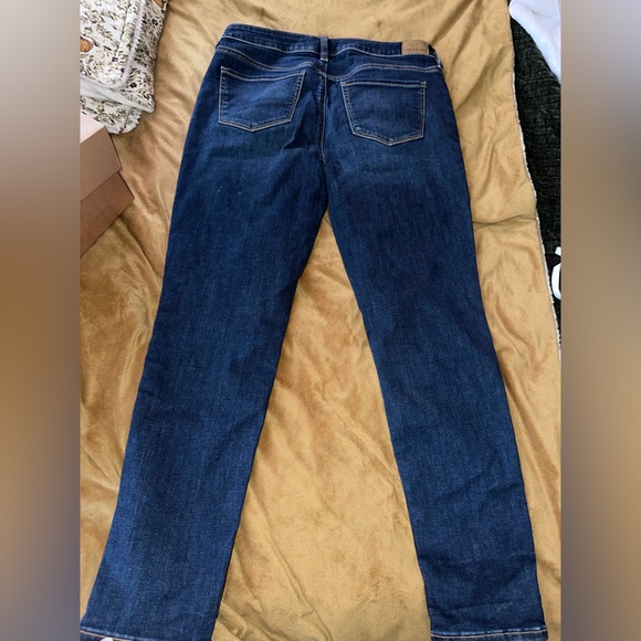 American Eagle Dark Wash Skinny Jean Jeggings - Picture 2 of 6